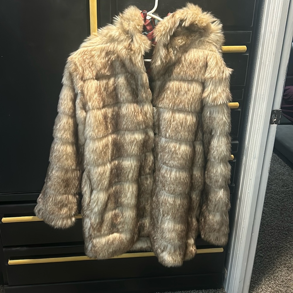 Showstopper faux fur coat
